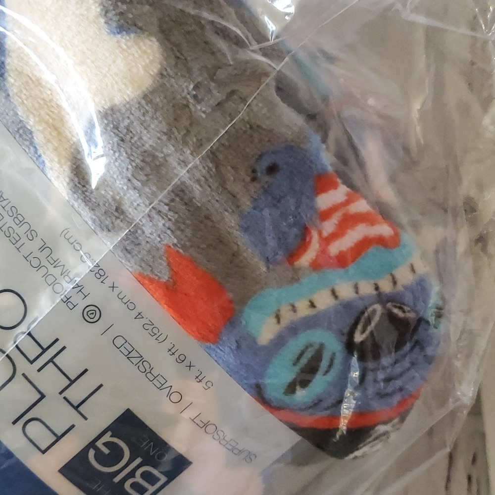 🆕️ DISNEY HALLOWEEN STITCH OVERSIZED PLUSH THROW 💙 - Picture 4 of 5